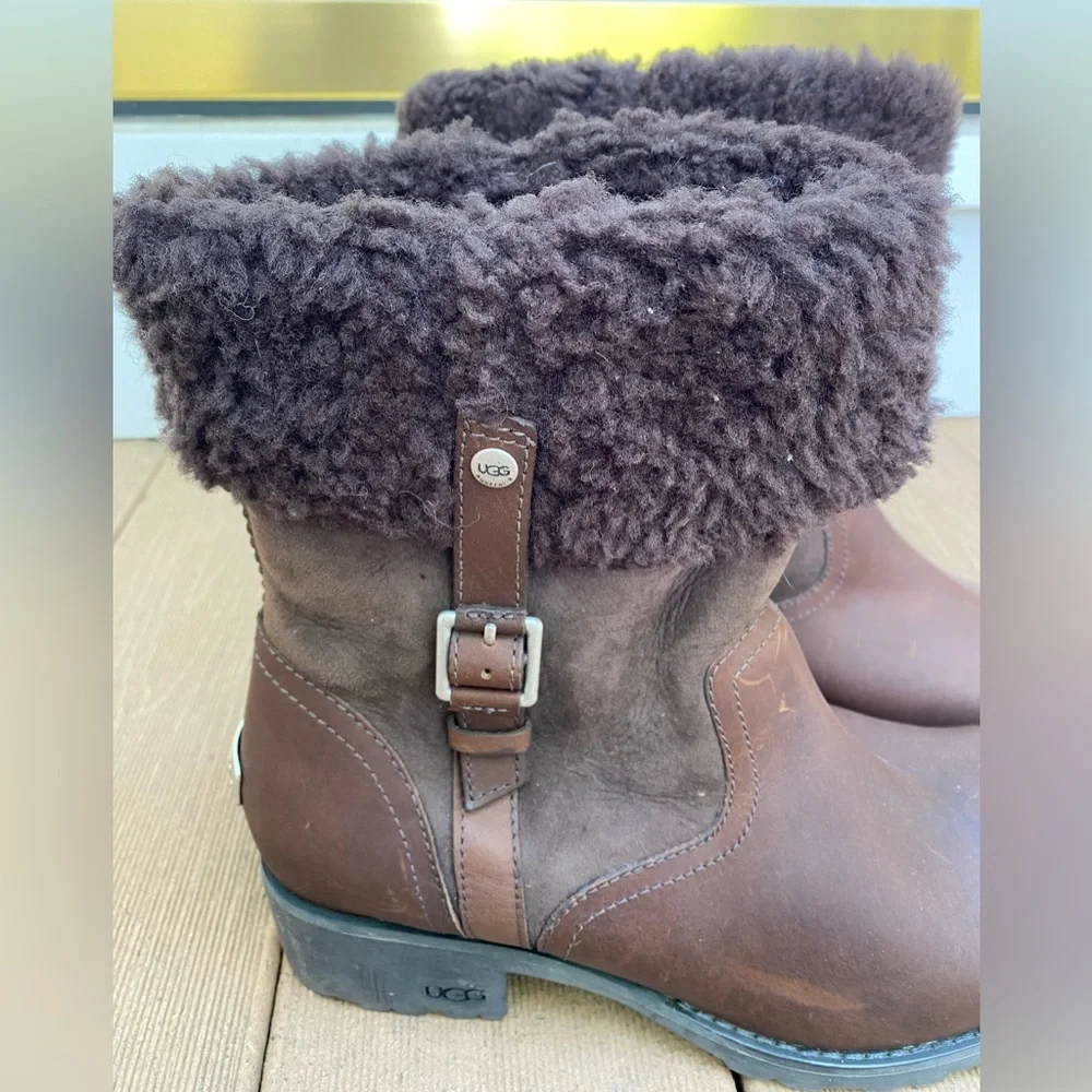 NWT UGG Women's Bellvue || Dark Brown Leather Boots Espresso Sherpa Lined Sz 10
